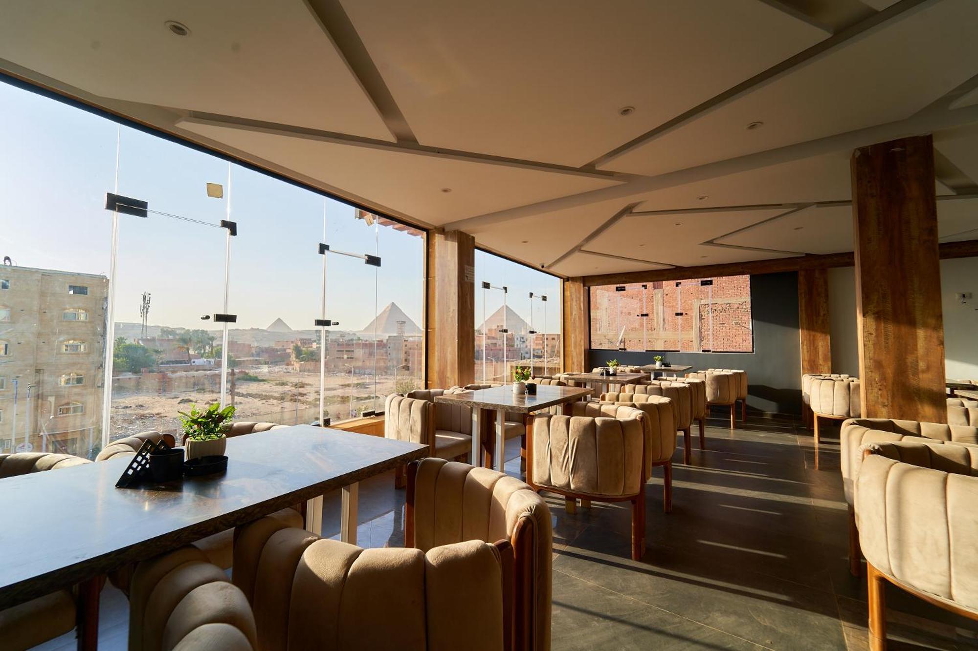 Crown Pyramids View Hotel Giza Экстерьер фото