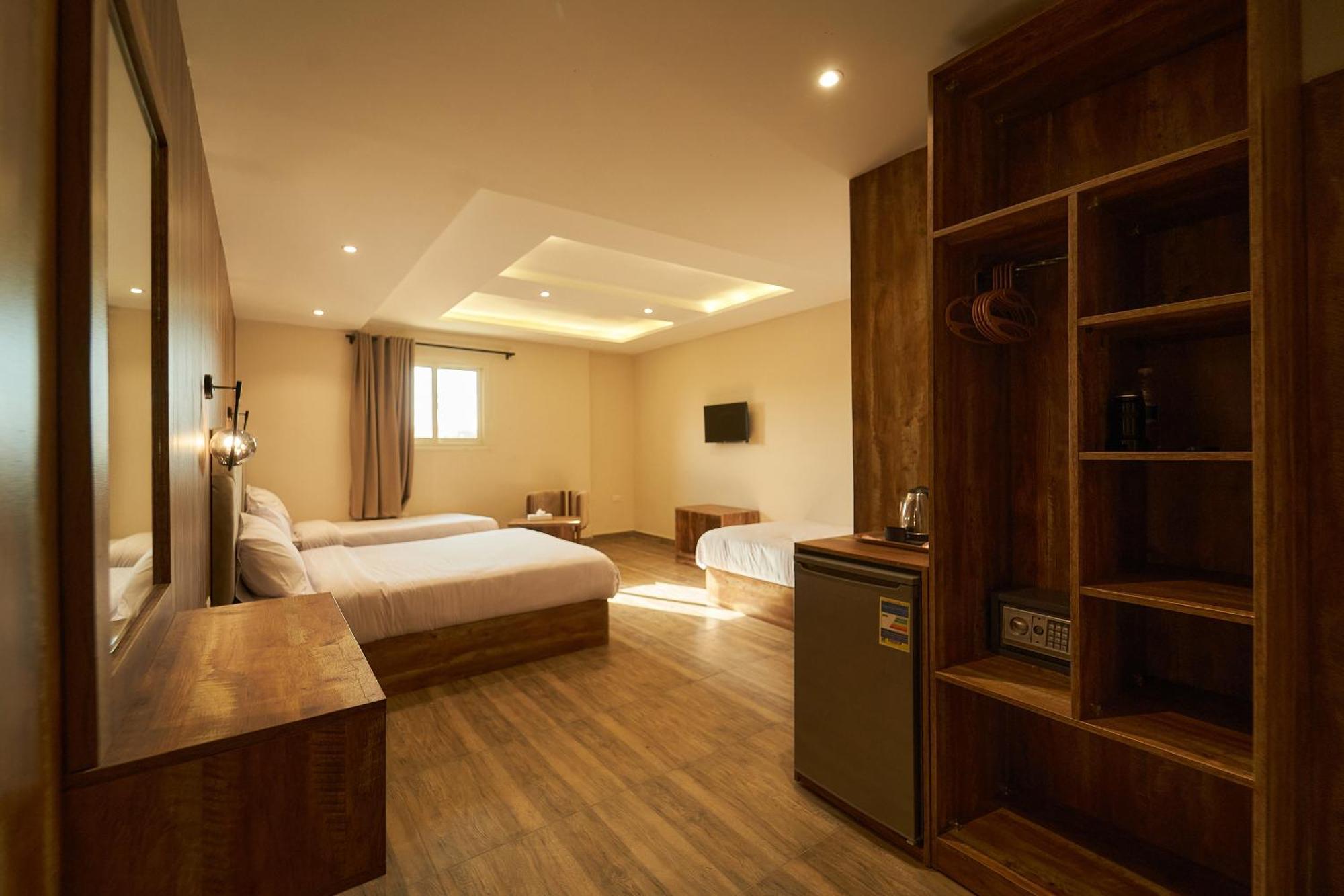 Crown Pyramids View Hotel Giza Экстерьер фото