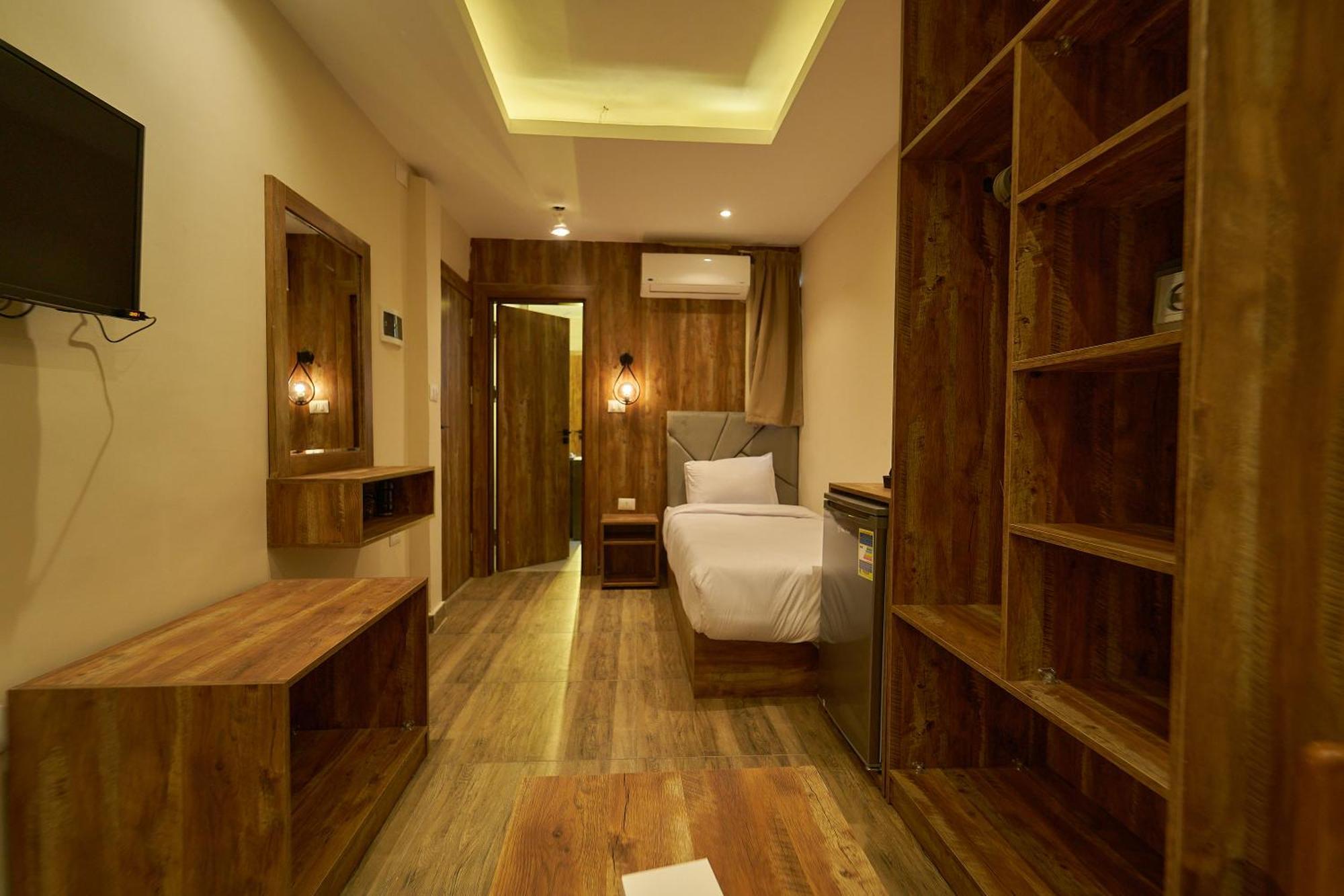 Crown Pyramids View Hotel Giza Экстерьер фото