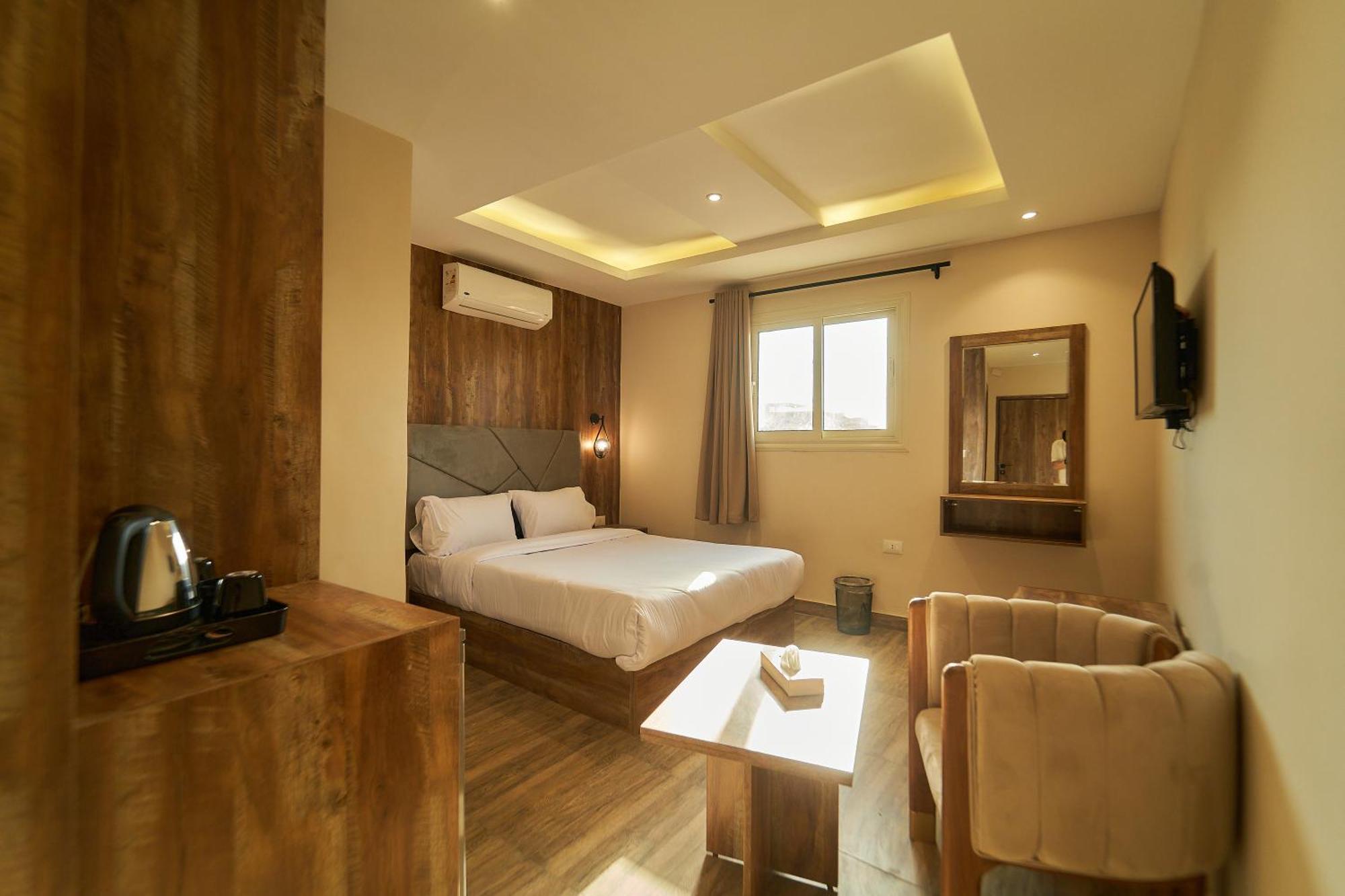 Crown Pyramids View Hotel Giza Экстерьер фото